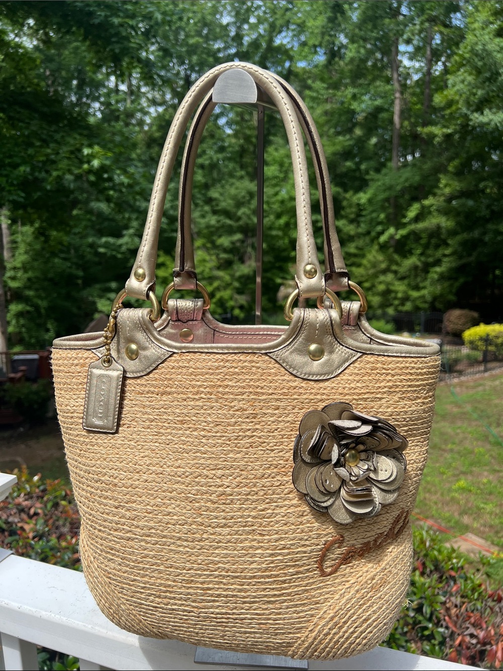 COACH VINTAGE BLEEKER Straw Leather Flower Tote F13373 GUC